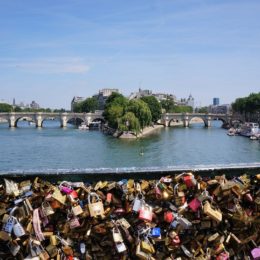 Pont des amoureux Paris Aissa Hamada