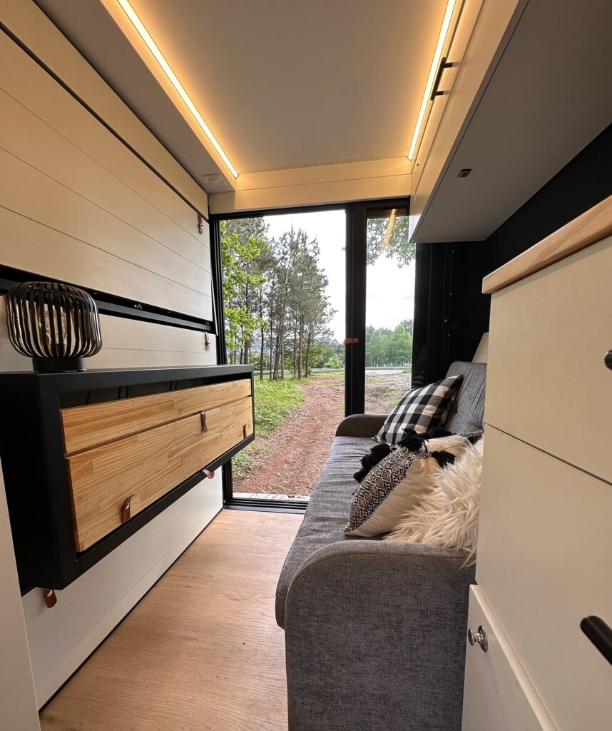 transformation de voiture en camping-car
